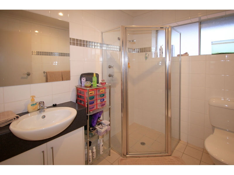 11/6 Pine Street, Glenelg North Sold by Booth Real Estate - image 1