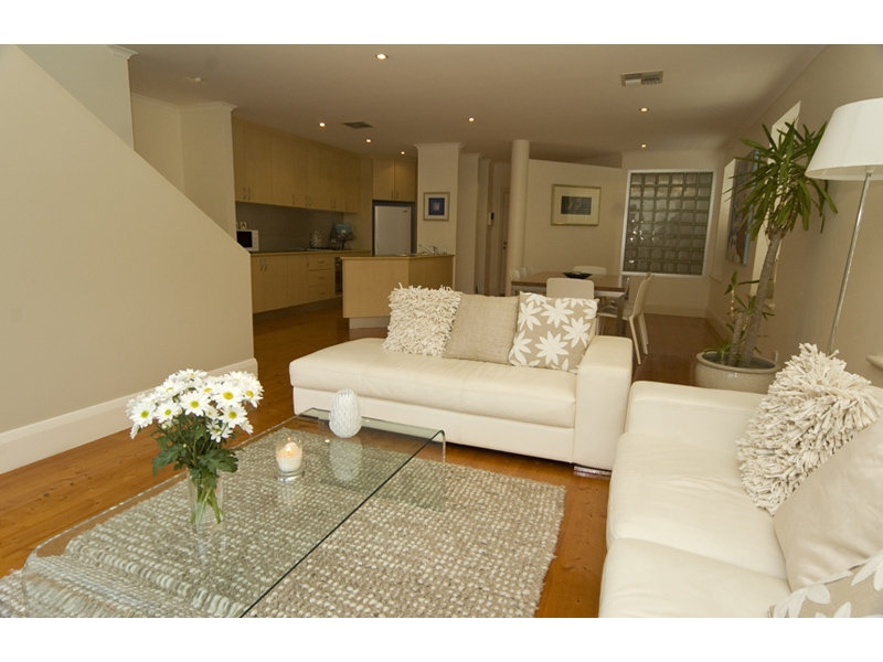 1/18 George Street, North Adelaide Sold by Booth Real Estate - image 1