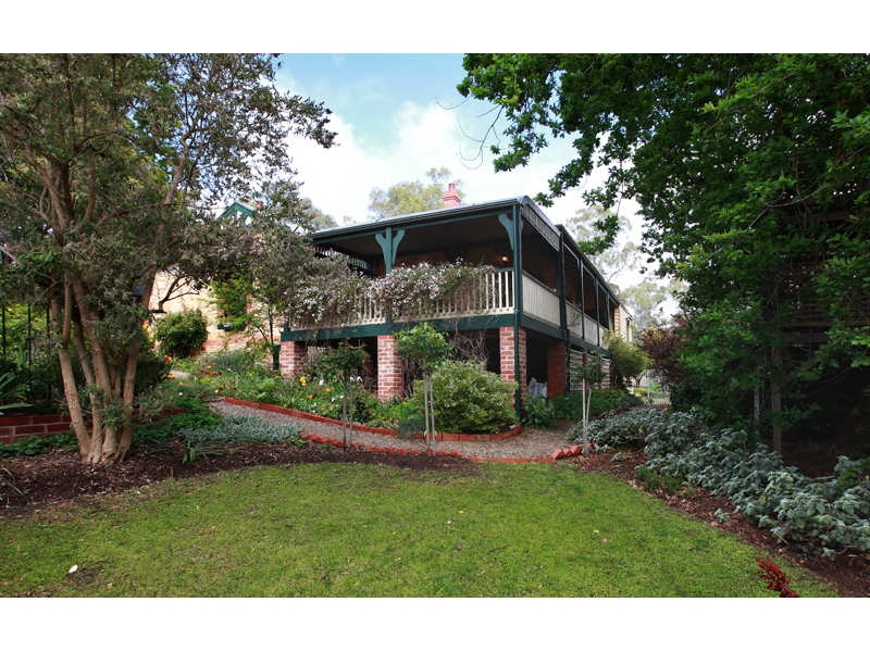 25 Shannon Crescent, Coromandel Valley Sold by Booth Real Estate - image 1