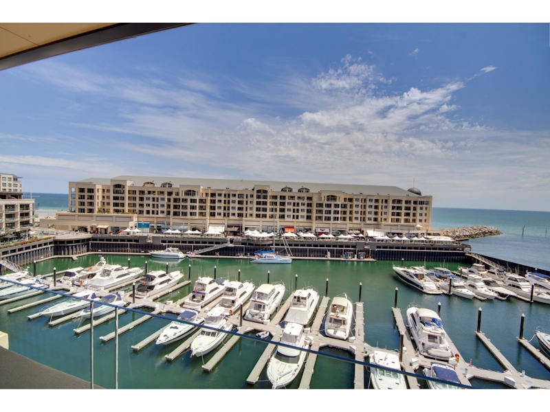 58/32 Colley Terrace, Glenelg Sold by Booth Real Estate - image 1