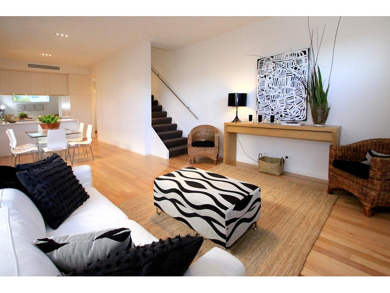2/12 Charles Street, Unley Sold by Booth Real Estate - image 1