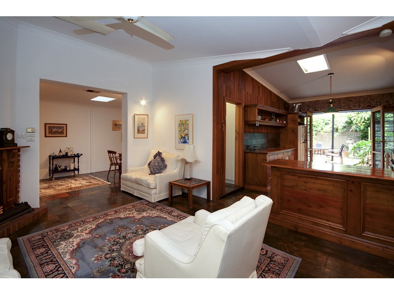 11 Walter Street, Hyde Park Sold by Booth Real Estate - image 1