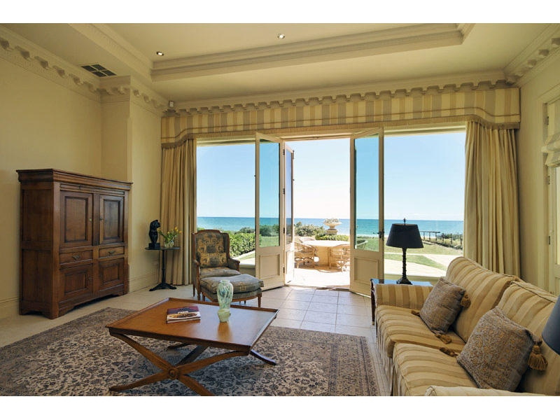 71A Seaview Road, Tennyson Sold by Booth Real Estate - image 1