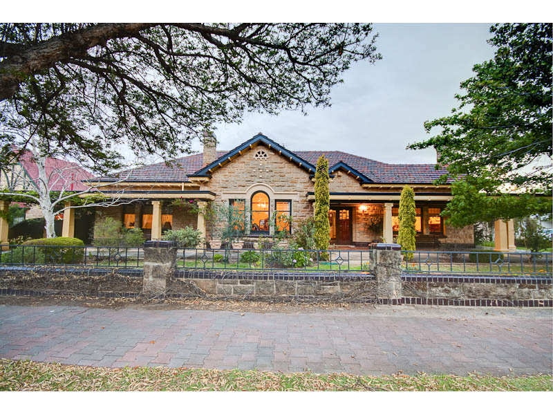 4 Malcolm Street, Glenelg East Sold by Booth Real Estate - image 1