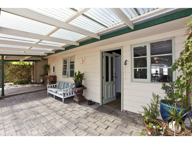 Sec 2328 Airport Road, Middleton Sold by Booth Real Estate - image 1