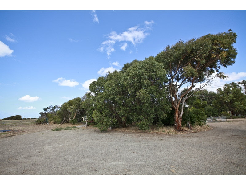 Sec 2328 Airport Road, Middleton Sold by Booth Real Estate - image 1