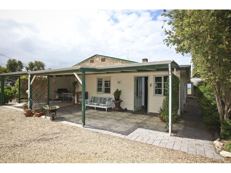 Sec 2328 Airport Road, Middleton Sold by Booth Real Estate - image 1
