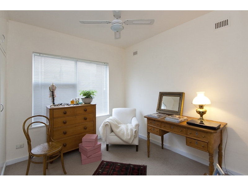 10/141 Buxton Street, North Adelaide Sold by Booth Real Estate - image 1