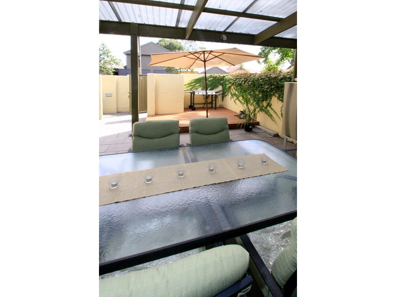 8/33 Foster Street, Parkside Sold by Booth Real Estate - image 1