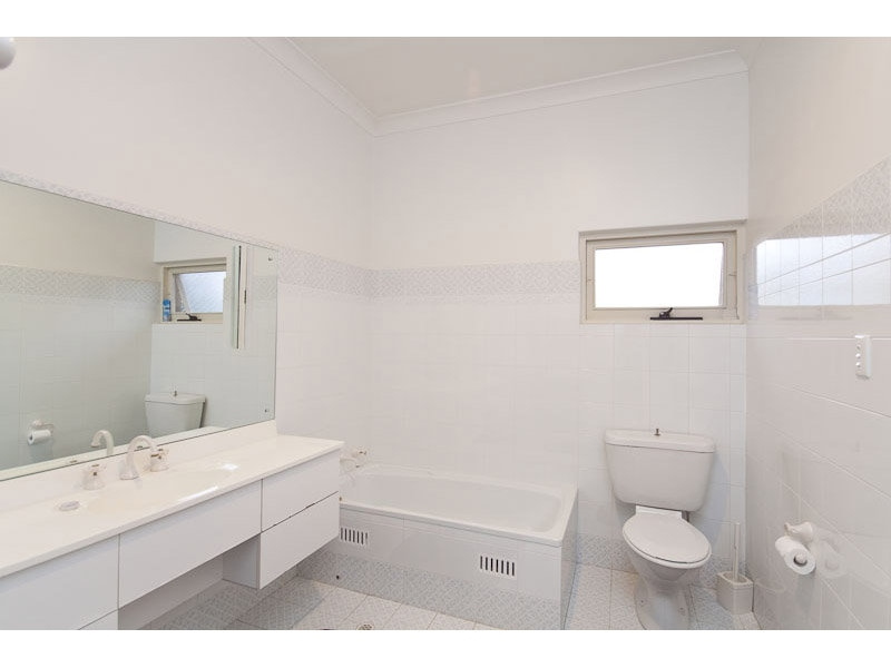 8 Dulcie Street, Dulwich Sold by Booth Real Estate - image 1