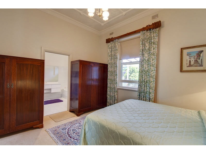 8 Dulcie Street, Dulwich Sold by Booth Real Estate - image 1