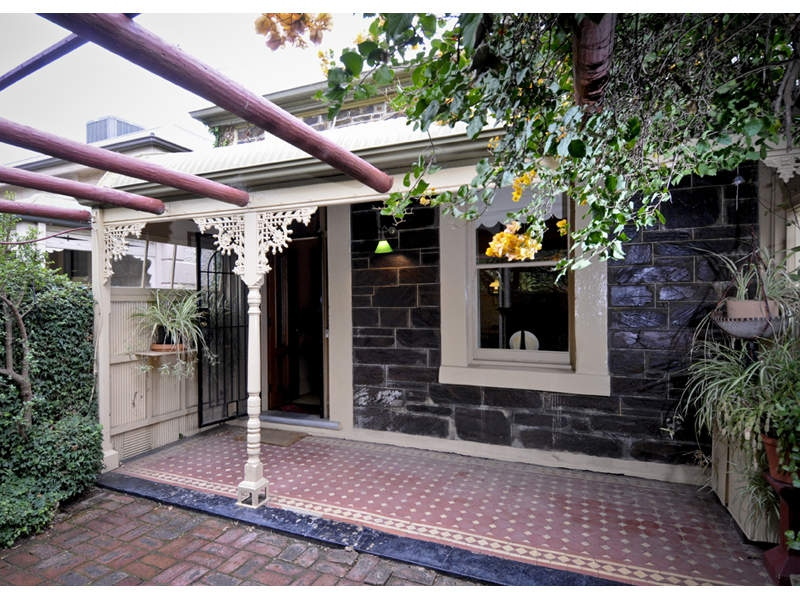 3 Clarence Street, Hyde Park Sold by Booth Real Estate - image 1