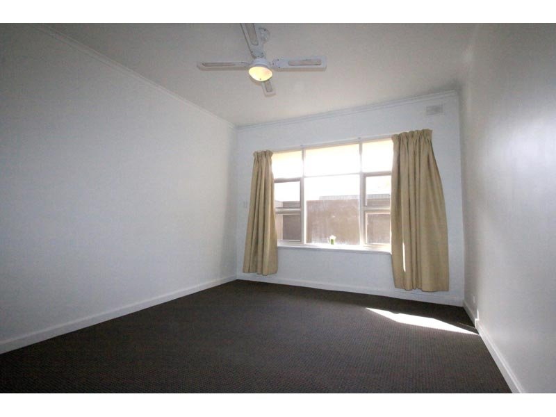 3/80 Henley Beach Road, Henley Beach Sold by Booth Real Estate - image 1