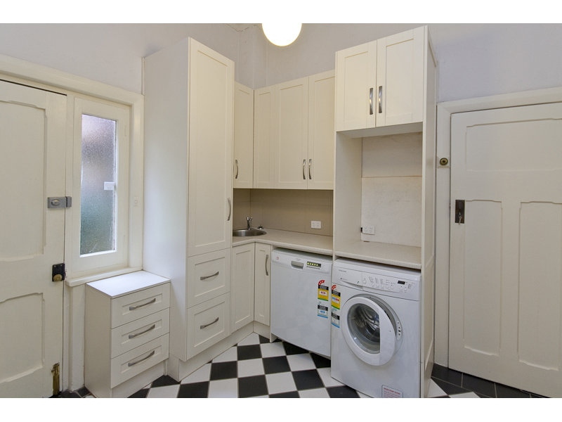 25 Newbon Street, Nailsworth Sold by Booth Real Estate - image 1
