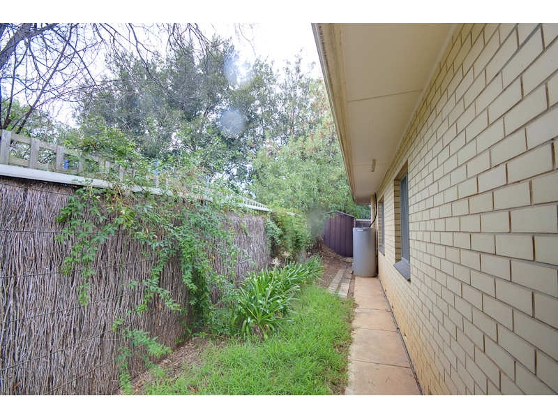 5/4 Myall Avenue, Kensington Gardens Sold by Booth Real Estate - image 1