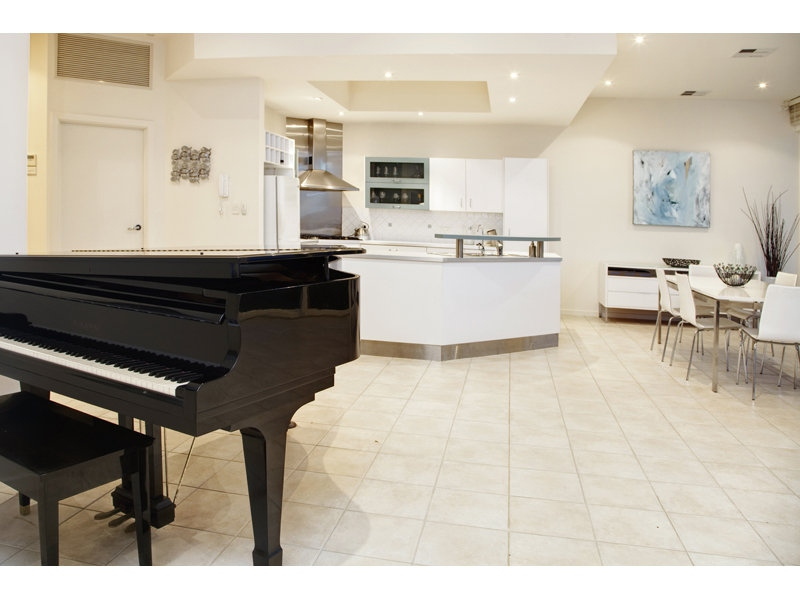 31 Seaview Road, Tennyson Sold by Booth Real Estate - image 1