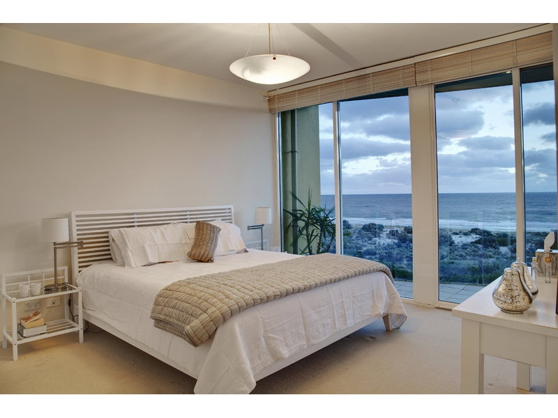 31 Seaview Road, Tennyson Sold by Booth Real Estate - image 1