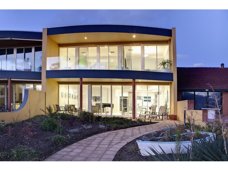 31 Seaview Road, Tennyson Sold by Booth Real Estate - image 1