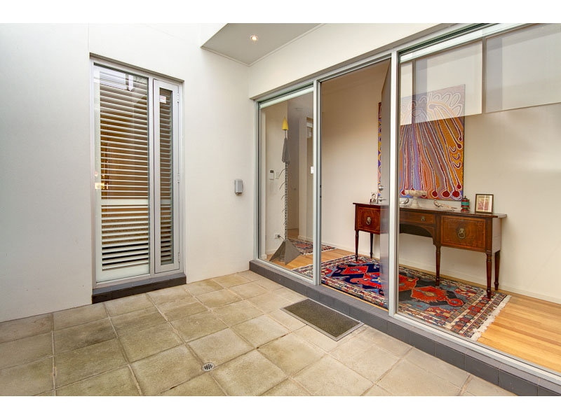 20 Sussex Street, North Adelaide Sold by Booth Real Estate - image 1