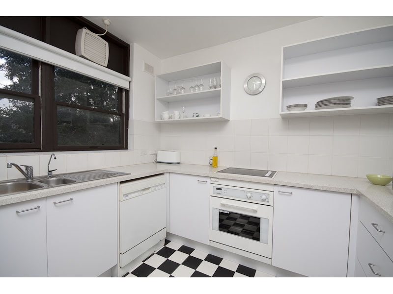 6/181 Stanley Street, North Adelaide Sold by Booth Real Estate - image 1