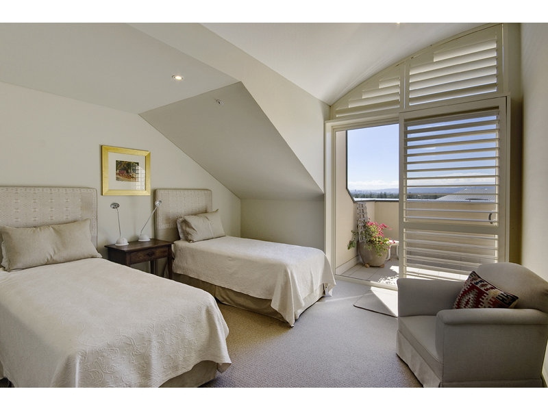 46/5 Holdfast Promenade, Glenelg Sold by Booth Real Estate - image 1
