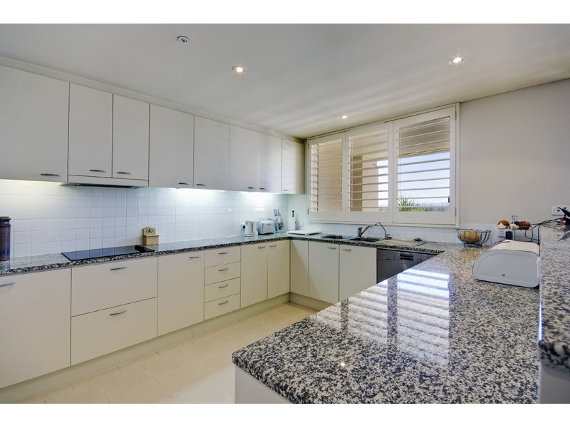 46/5 Holdfast Promenade, Glenelg Sold by Booth Real Estate - image 1