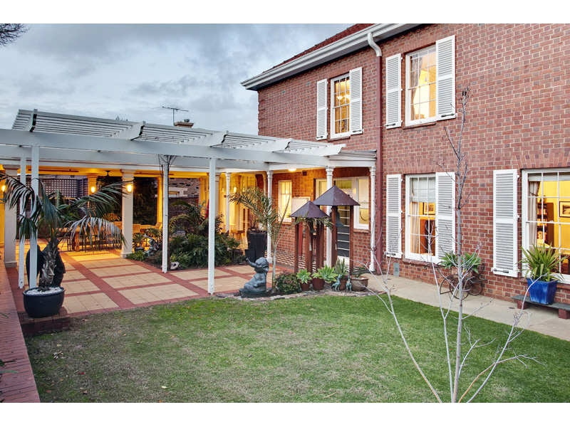 198 Stanley Street, North Adelaide Sold by Booth Real Estate - image 1