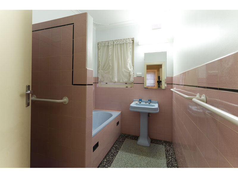 13 Edgcumbe Terrace, Rosslyn Park Sold by Booth Real Estate - image 1