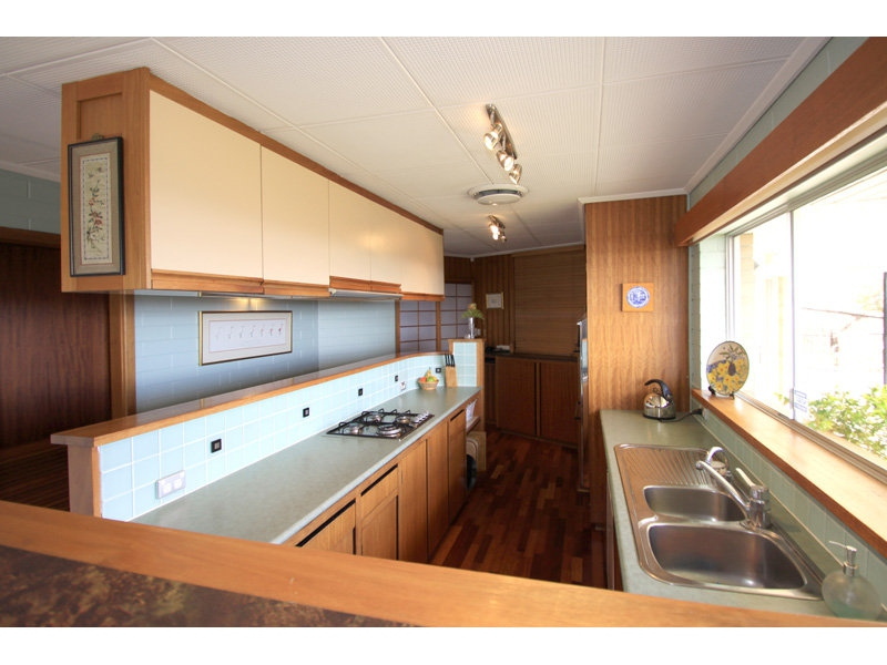 5 Redounau Crescent, Wattle Park Sold by Booth Real Estate - image 1