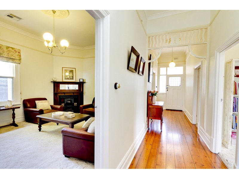 26 Brigalow Avenue, Kensington Gardens Sold by Booth Real Estate - image 1