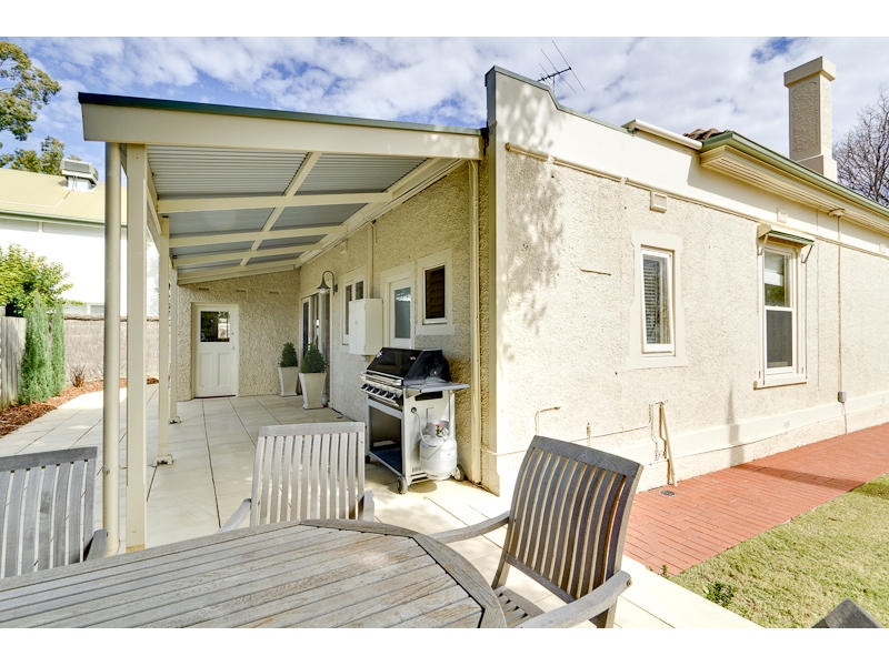 26 Brigalow Avenue, Kensington Gardens Sold by Booth Real Estate - image 1