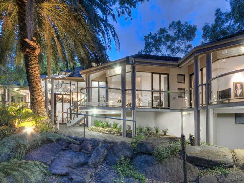 40A Kent Street, Hawthorn Sold by Booth Real Estate - image 1