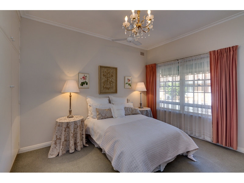 3/4 Newcastle Street, Heathpool Sold by Booth Real Estate - image 1