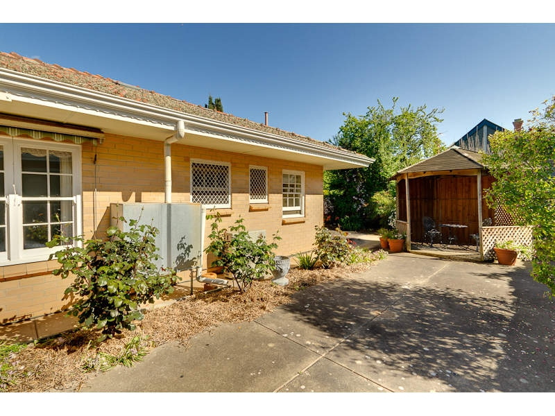 3/4 Newcastle Street, Heathpool Sold by Booth Real Estate - image 1