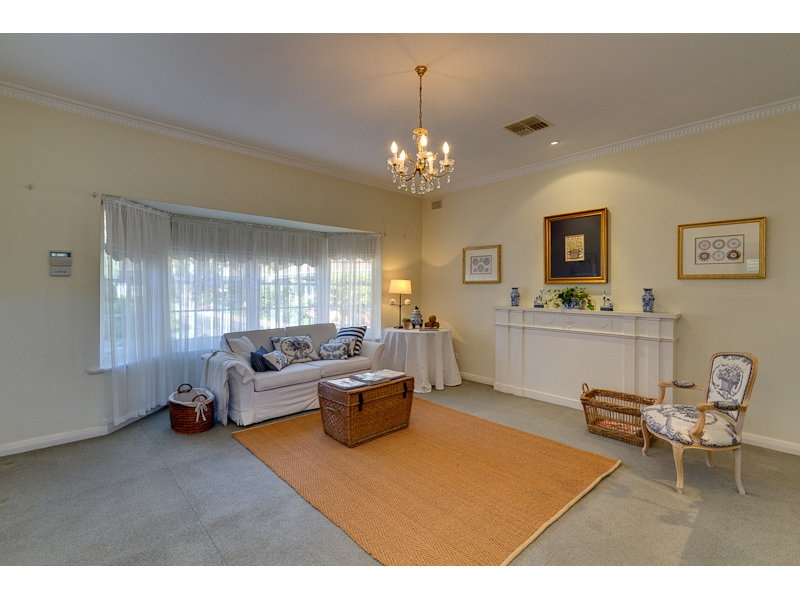 3/4 Newcastle Street, Heathpool Sold by Booth Real Estate - image 1
