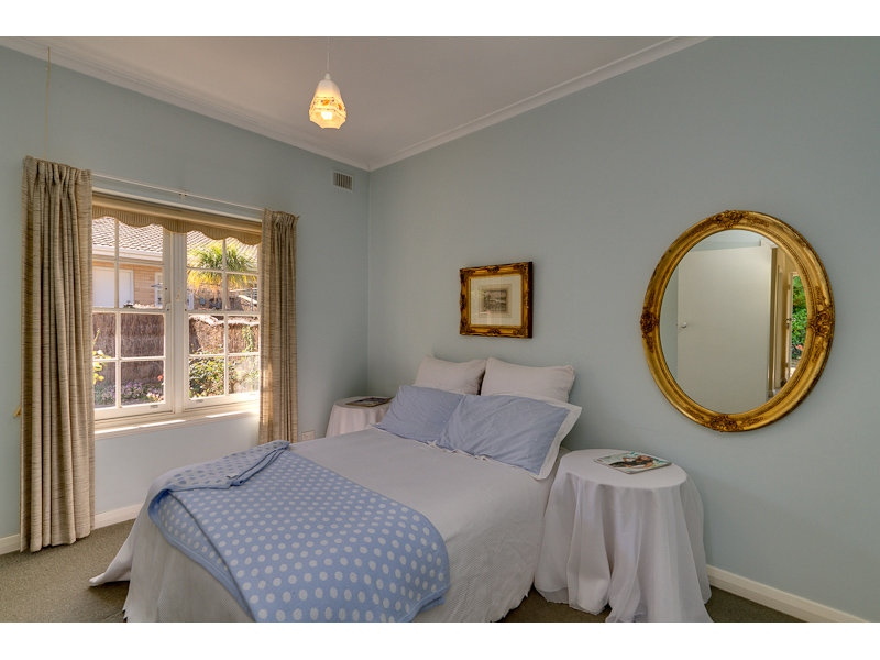 3/4 Newcastle Street, Heathpool Sold by Booth Real Estate - image 1