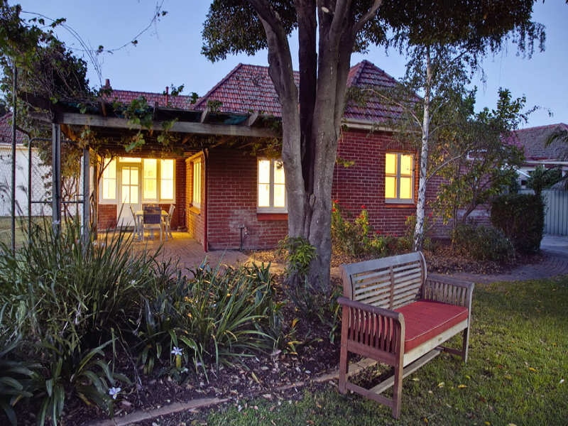 8 Gower Street, Glenelg East Sold by Booth Real Estate - image 1