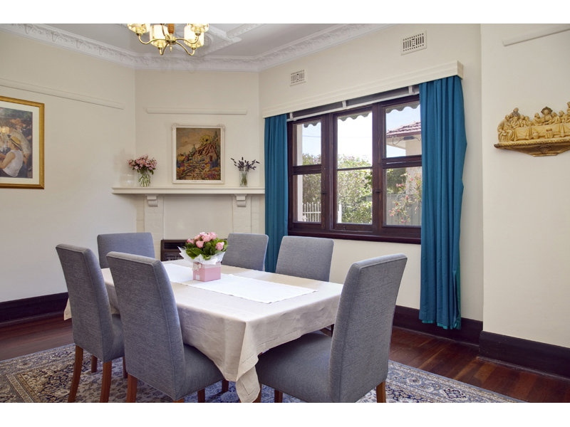 8 Gower Street, Glenelg East Sold by Booth Real Estate - image 1