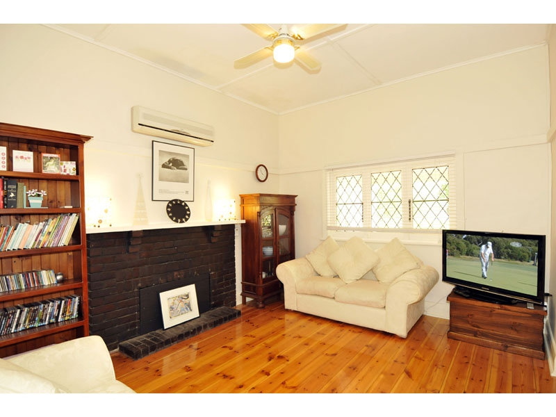 68 Avenue Road, Highgate Sold by Booth Real Estate - image 1