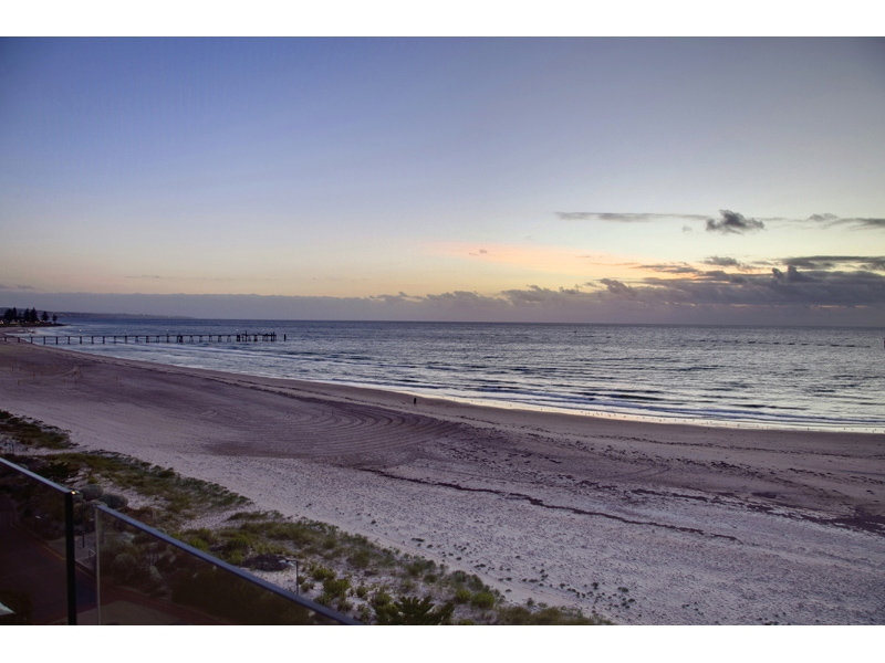 58/3 Holdfast Promenade, Glenelg Sold by Booth Real Estate - image 1