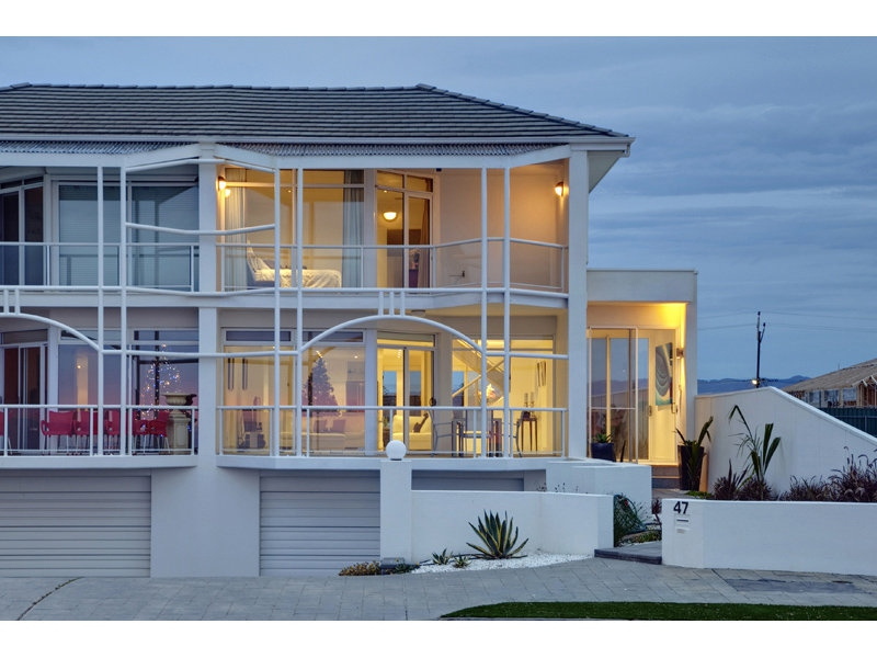 47 North Esplanade, Glenelg North Sold by Booth Real Estate - image 1