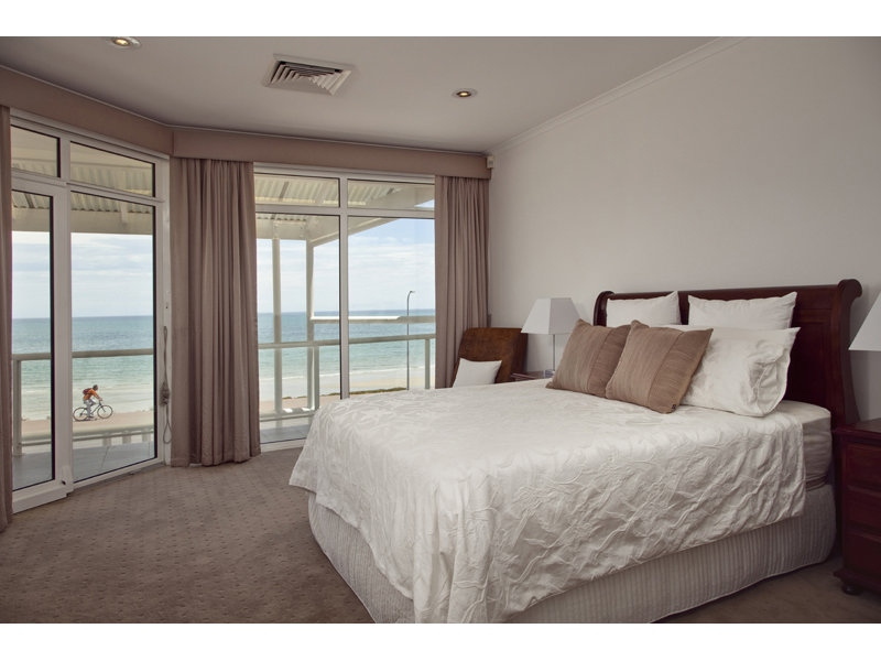 47 North Esplanade, Glenelg North Sold by Booth Real Estate - image 1