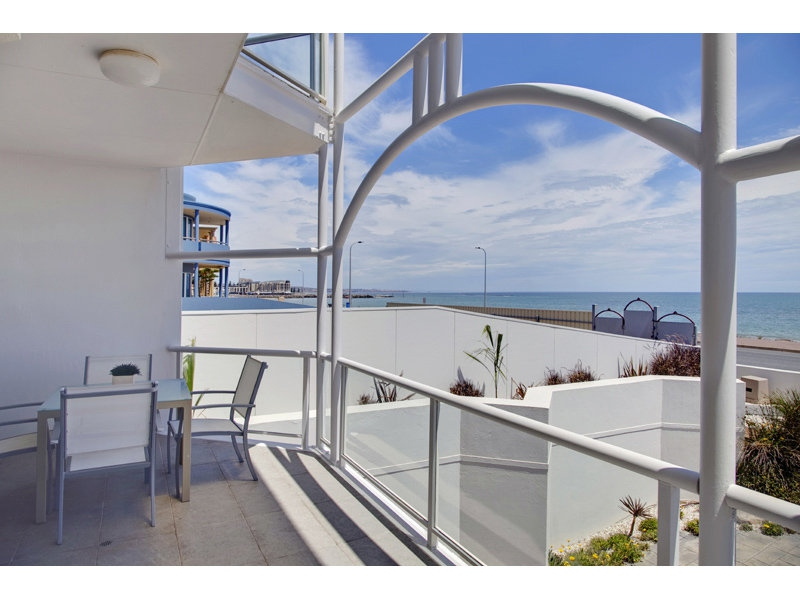 47 North Esplanade, Glenelg North Sold by Booth Real Estate - image 1