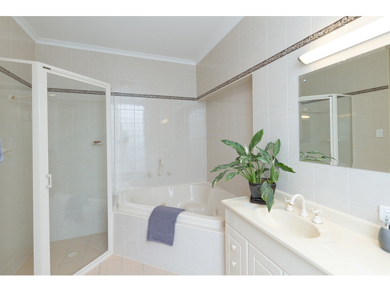5 Birkinshaw Avenue, Manningham Sold by Booth Real Estate - image 1