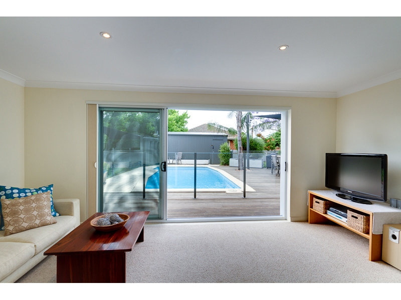 5 Birkinshaw Avenue, Manningham Sold by Booth Real Estate - image 1