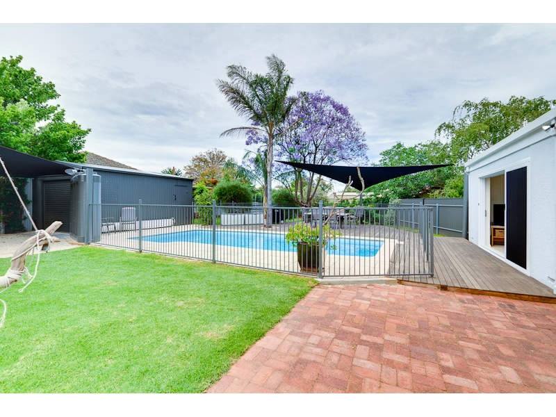 5 Birkinshaw Avenue, Manningham Sold by Booth Real Estate - image 1