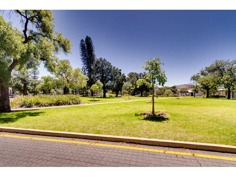 72 Hurtle Square, Adelaide Sold by Booth Real Estate - image 1