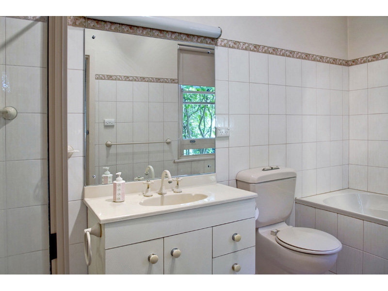 18 Prescott Terrace, Toorak Gardens Sold by Booth Real Estate - image 1