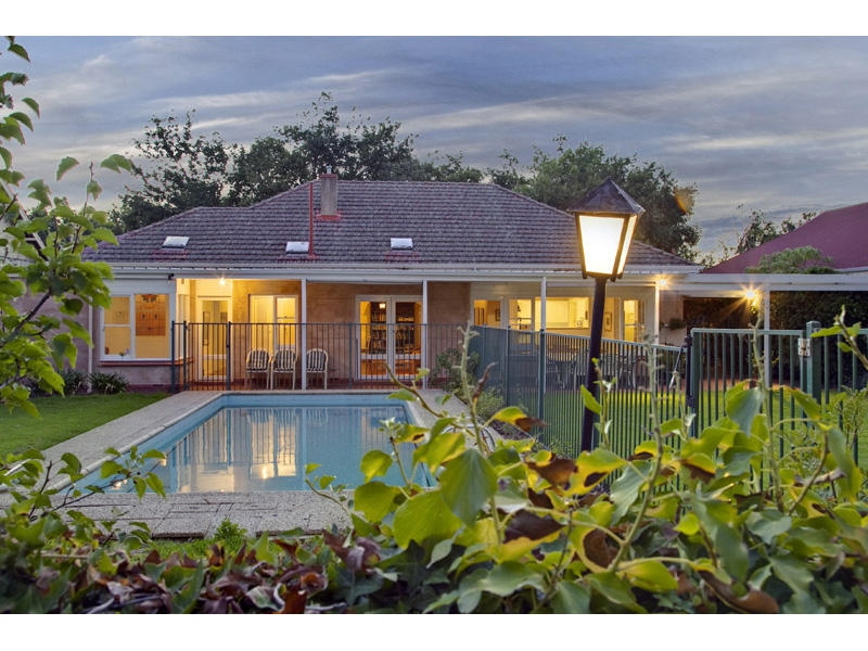 18 Prescott Terrace, Toorak Gardens Sold by Booth Real Estate - image 1