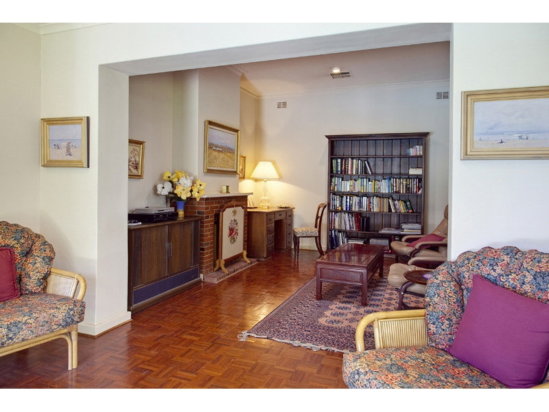 18 Prescott Terrace, Toorak Gardens Sold by Booth Real Estate - image 1